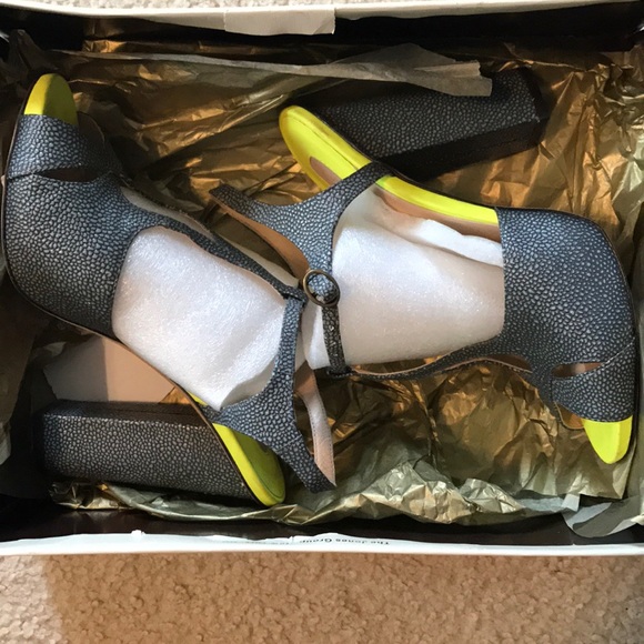 Dadallina dark grey/yellow heels - Picture 4 of 4